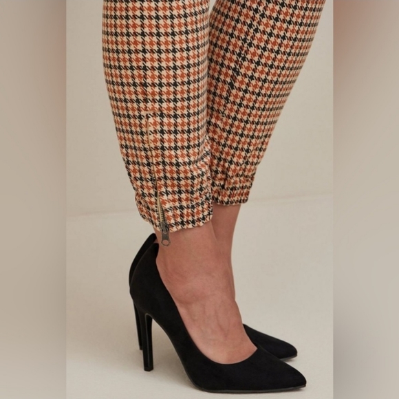 Torrid High Rise Stretch Twill Jogger 16 SHORT - Picture 4 of 4